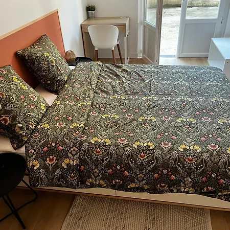 Cosy Saint Jacques Apartment *